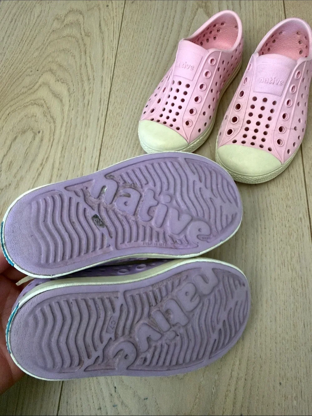 Native Slip-On Kids Shoes in Pink and Lavender size 7